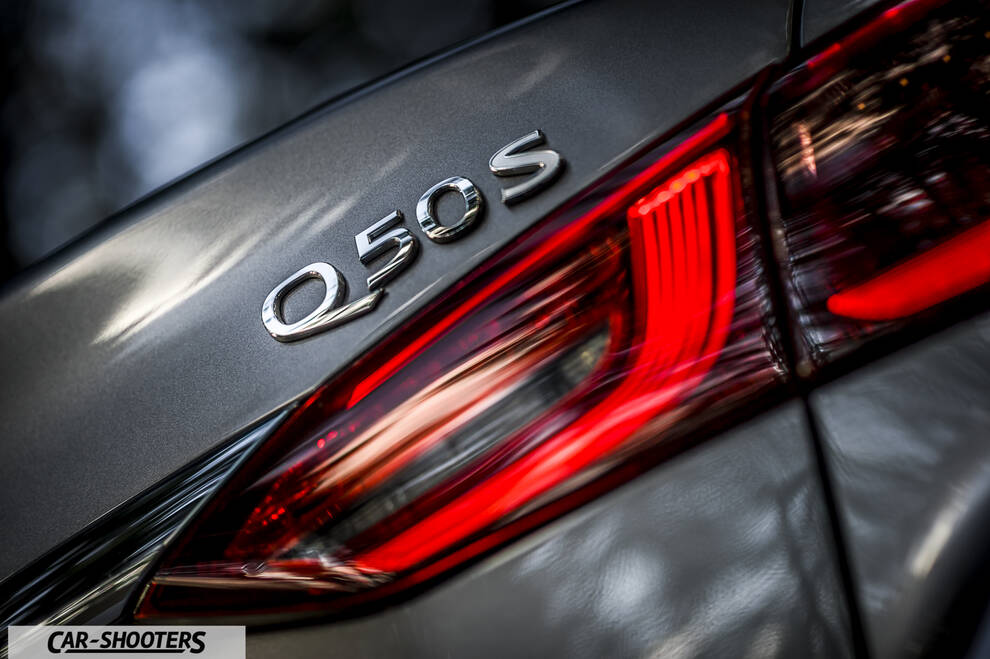 Infiniti Q50 – detail, rear badge and taillight close-up
