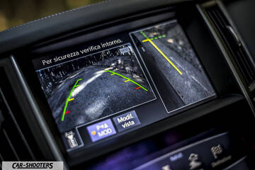 Infiniti Q50 – dashboard, backup camera display screen