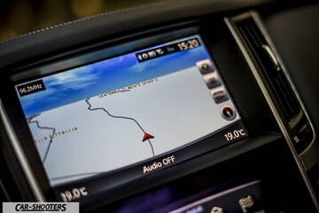 Infiniti Q50 – dashboard, navigation display screen