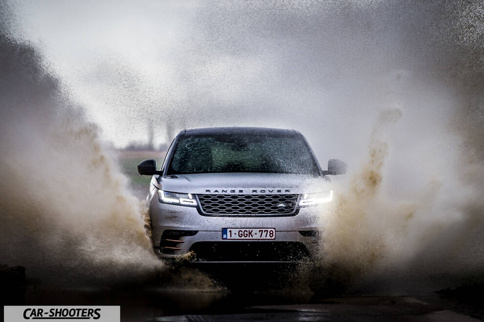 front three-quarter, silver splashing through water