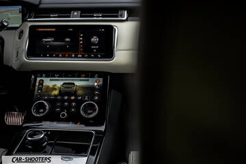 dashboard, digital infotainment and climate screens