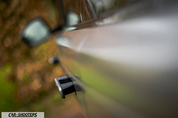 detail, door handle close-up