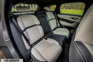 interior, two-tone leather rear seats