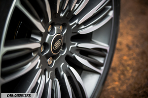 detail, alloy wheel close-up