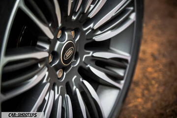 detail, alloy wheel close-up