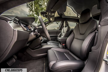 Tesla Model S – interior, leather front seats