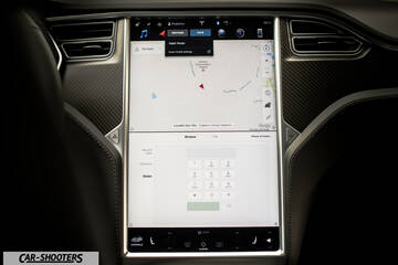 Tesla Model S Touchscreen Funzionamento – dashboard, large vertical touchscreen display