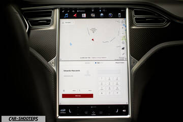 Tesla Model S Touchscreen Funzionamento – dashboard, large vertical touchscreen display