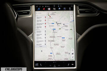 Tesla Model S Touchscreen Funzionamento – dashboard, large vertical touchscreen display