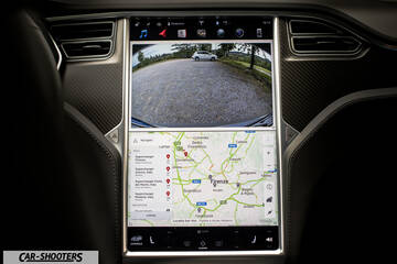 Tesla Model S Touchscreen Funzionamento – dashboard, large vertical touchscreen display