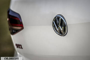 Volkswagen Golf GTI – detail, rear badge close-up