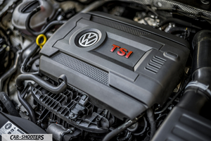 Volkswagen Golf GTI – engine bay, tsi engine cover