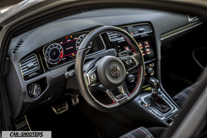 Volkswagen Golf GTI – dashboard, digital instrument cluster