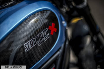 detail, carbon fiber fuel tank close-up