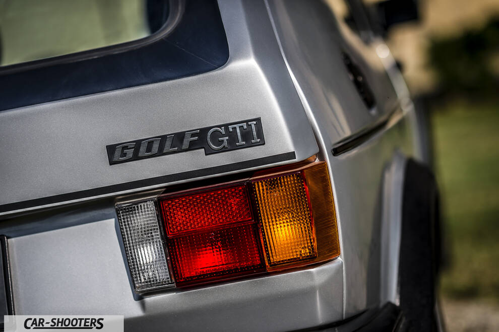 detail, rear badge and taillight close-up