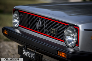 detail, front grille close-up