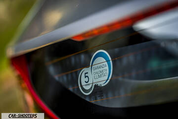 Hyundai Ioniq – detail, rear window sticker close-up