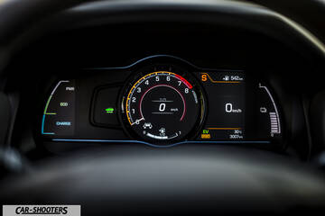 Hyundai Ioniq – dashboard, digital instrument cluster