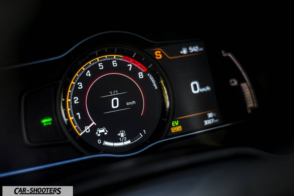 Hyundai Ioniq – dashboard, digital instrument cluster