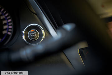 Infiniti Q60 – dashboard, engine start stop button close-up