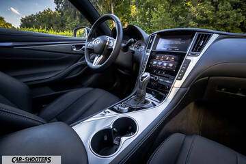 Infiniti Q60 – interior, dual touchscreen center console