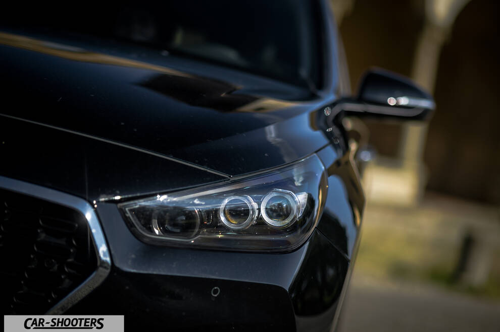 Hyundai I30 Fastback – detail, headlight close-up