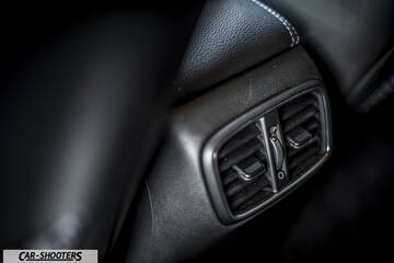 Hyundai I30 Fastback – interior, rear air vents close-up
