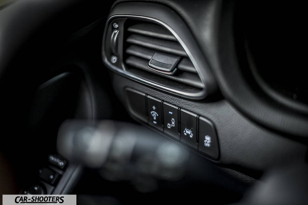 Hyundai I30 Fastback – interior, dashboard air vent and buttons