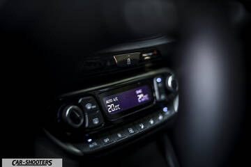 Hyundai I30 Fastback – dashboard, climate control panel