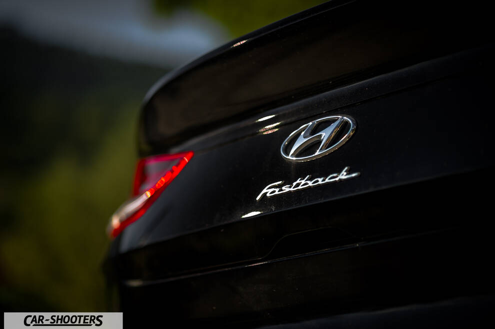 Hyundai I30 Fastback – detail, emblem close-up