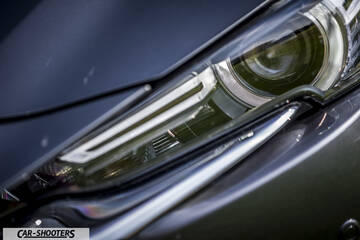 Mazda CX 5 – detail, headlight close-up