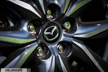 Mazda CX 5 – detail, alloy wheel close-up