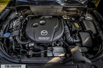Mazda CX 5 – engine bay, skyactiv technology engine cover
