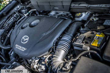 Mazda CX 5 – engine bay, skyactiv technology engine cover