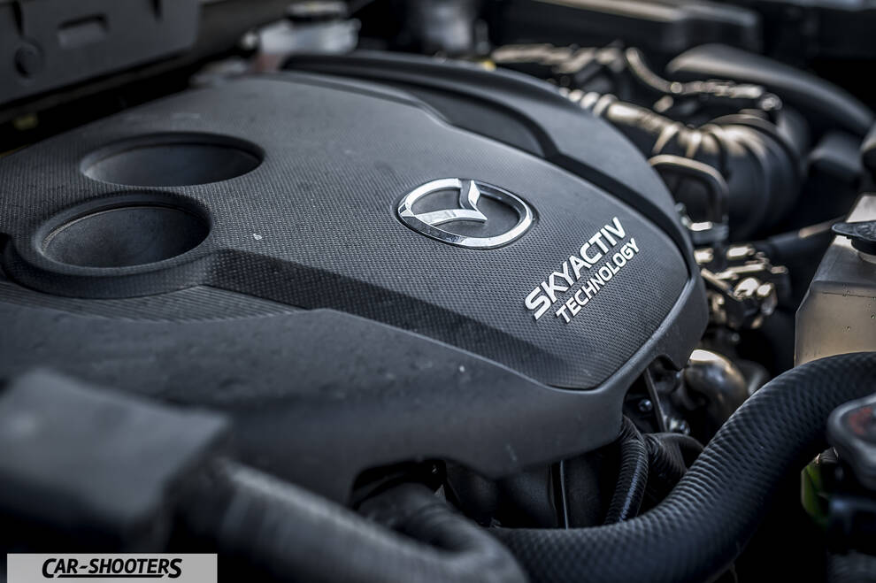 Mazda CX 5 – engine bay, skyactiv technology engine cover