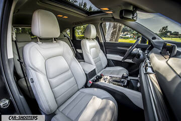 Mazda CX 5 – interior, leather front seats