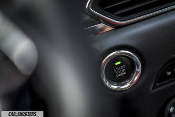Mazda CX 5 – detail, start stop engine button