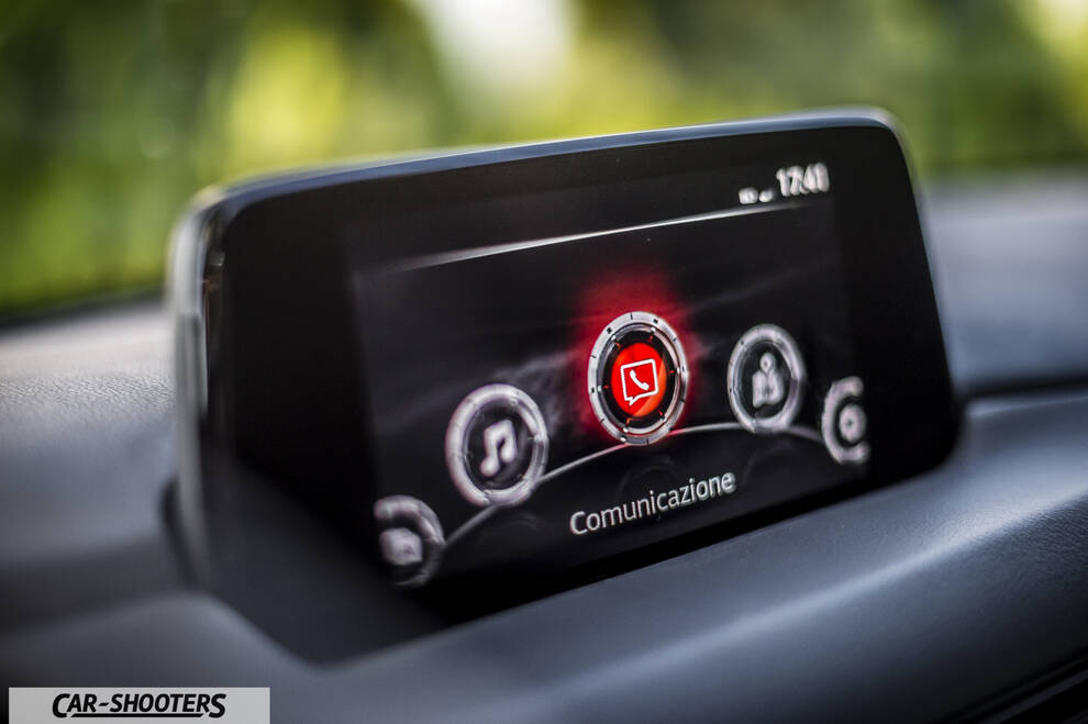 Mazda CX 5 – dashboard, infotainment display screen