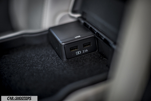 Mazda CX 5 – detail, usb port close-up
