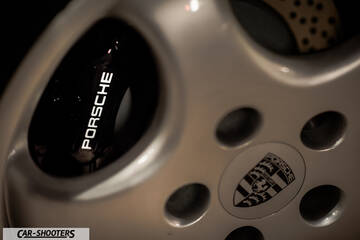 Porsche – detail, alloy wheel close-up