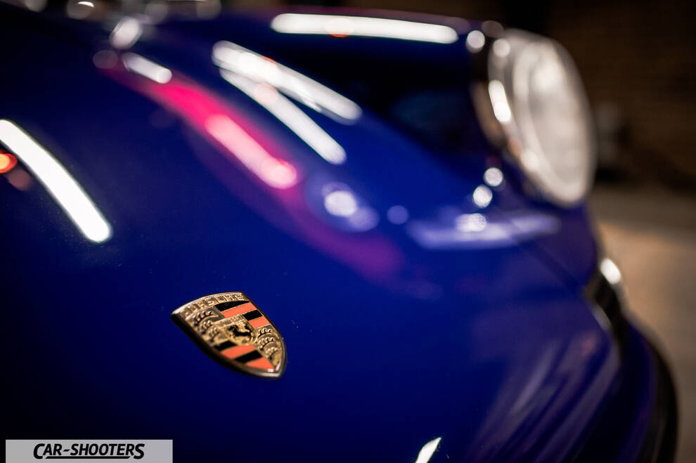 Porsche – detail, emblem close-up