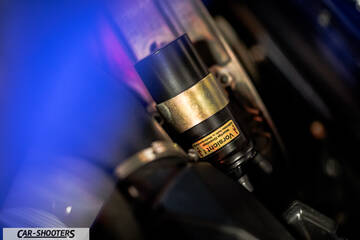 Porsche – engine bay, engine component close-up