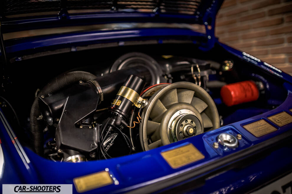 Porsche – engine bay, rear mounted engine bay