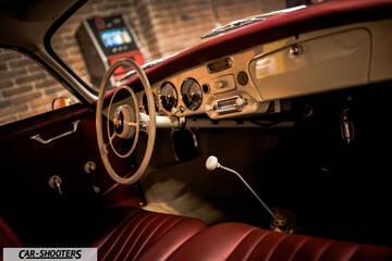 Porsche – dashboard, vintage dashboard with red and white interior