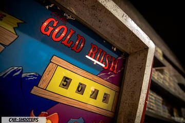 Porsche – detail, pinball machine close-up