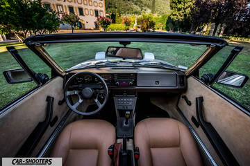 Fiat X1 9 Storia – interior, tan leather front seats