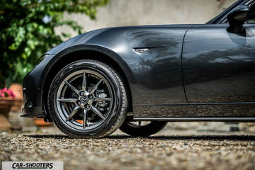 Mazda MX 5 Cherry Edition – detail, alloy wheel close-up