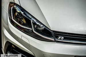 Volkswagen Golf R – detail, headlight and grille close-up