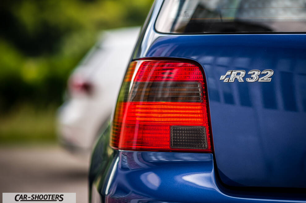 Volkswagen Golf R – rear view, blue rear detail with badge