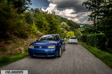 Volkswagen Golf R – front three-quarter, blue on a country road